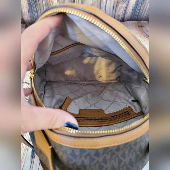 Michael Kors Valerie Medium Backpack (Brown Acorn) - Picture 8 of 14